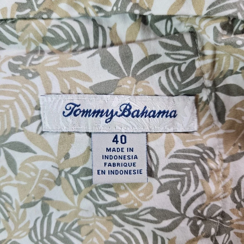 Tommy Bahama Cargo Shorts Men 40‎ Flat Front Cotton Light Khaki